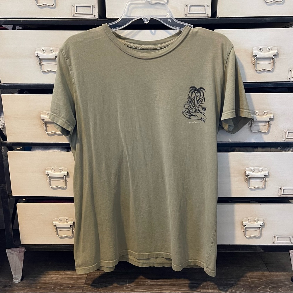 imperial motion island tee
